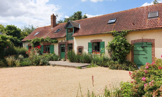 Mezieres-au-Perche Cottage | Charming Country Getaway with Garden, Near Paris - Sleeps 6