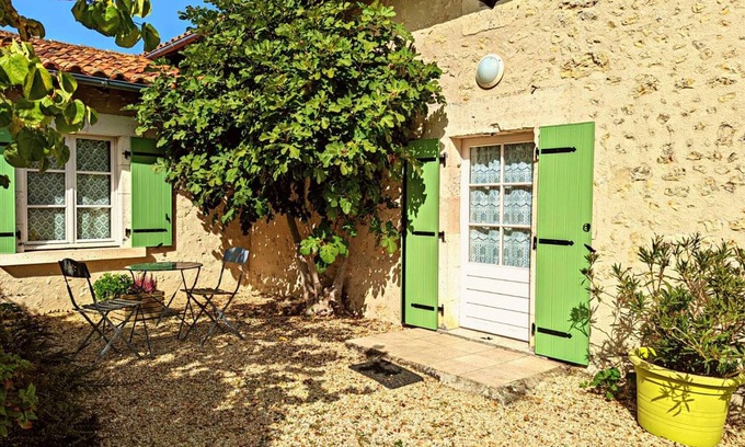 Bellon Cottage | Charming Country House with Garden, Terrace, Fireplace, Baby Equipment, and Outdoor Activities Nearby