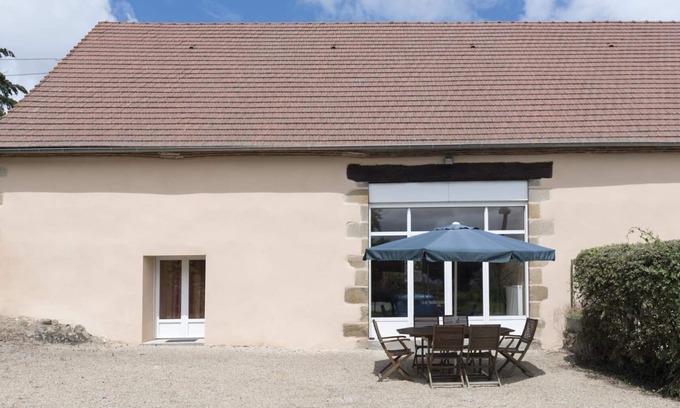 Cressanges Cottage | Charming Countryside Cottage with Private Garden, Shared Pool & Modern Amenities