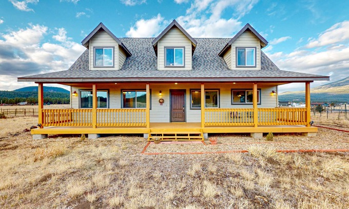 Baderville House | Charming Craftsman Escape Minutes from Snowbowl