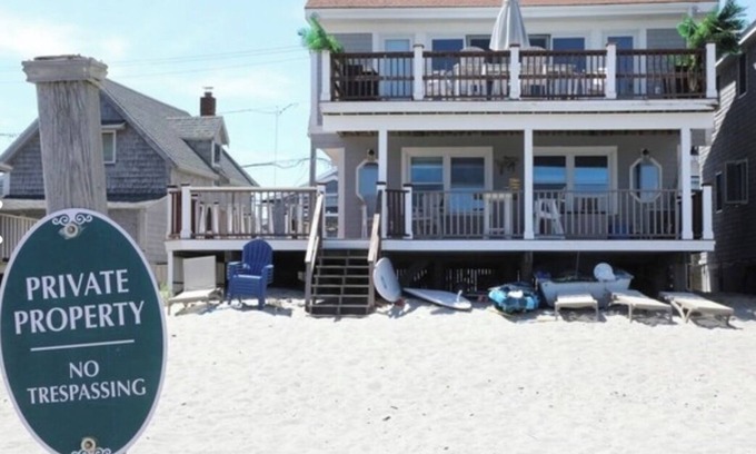 Minot House | Charming! Direct ocean front house on private Minot beach in Scituate Sleeps 11.
