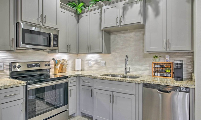 Edinburg Apartment | Charming Edinburg Apartment ~ 3 Mi to Dtwn!