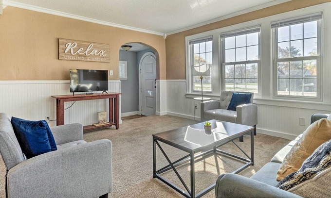 Saint Marys  Allen County Cottage | Charming Fort Wayne Escape w/ Deck & Fire Pit