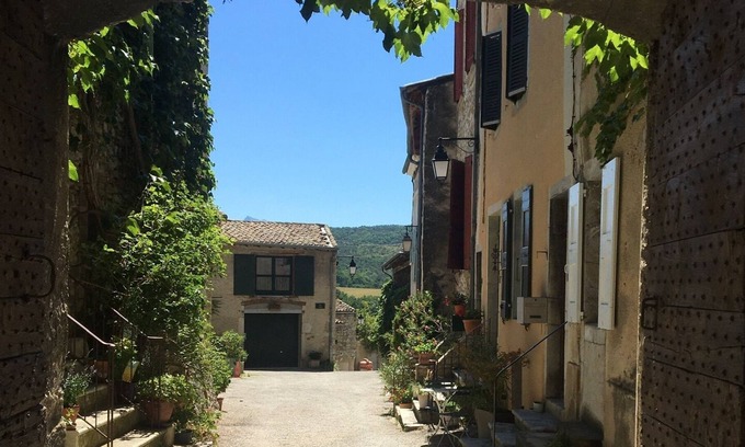 Beaufort-sur-Gervanne House | Charming house in a historic village