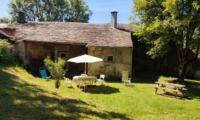 Montredon-Labessonnie House | Charming 3-Star Listed House, Ideal for a Peaceful and Authentic Stay in the Tarnn