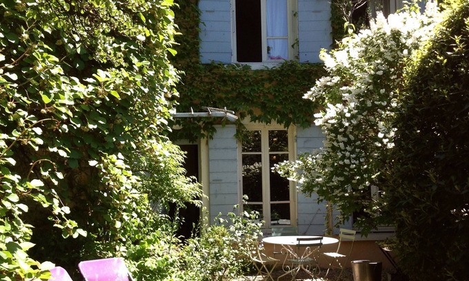 Saint-Cyr-au-Mont-d'Or House | Charming house with wooded garden in pretty village 15mns from LYON