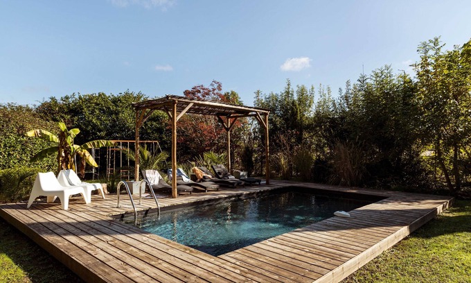 Saint-Martin-de-Gurson Cottage | CHARMING VILLAGE HOUSE! near Bergerac StEmillion Bordeaux, heated pool jacuzzi