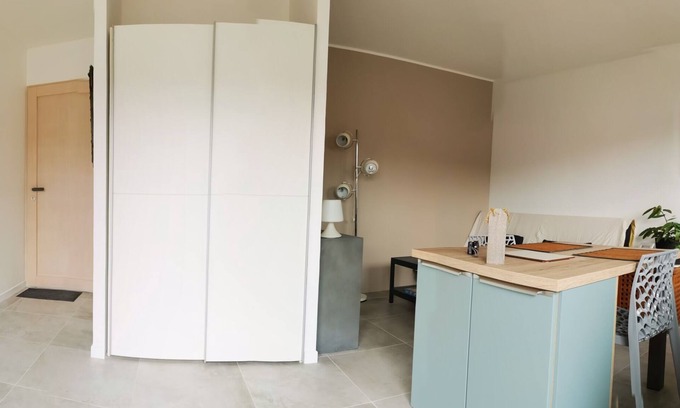 Saint-Sulpice-de-Royan House | Charming contemporary gîte on one level, very bright, 6 km from Royan beaches.