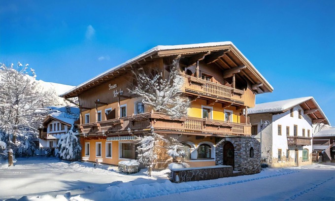 Kitzbuehel House | Charming Guesthouse, Central, 270m to Ski Bus