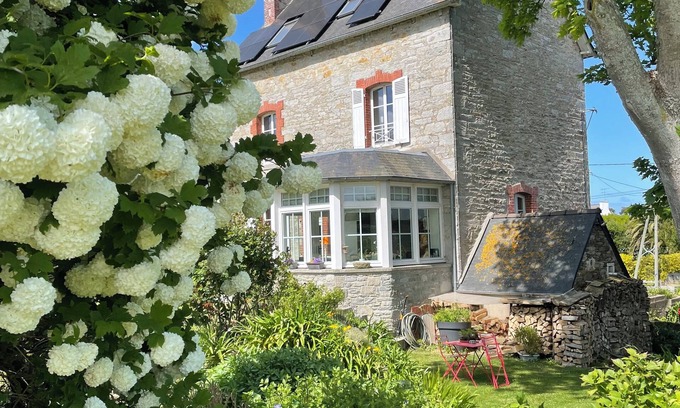 Saint-Cast-le-Guildo House | Charming house 400 m from the beach