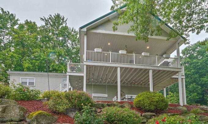 Lisbon Cottage | Charming Hanoverton Cottage on Guilford Lake!