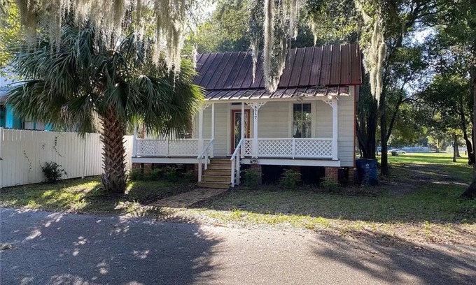 Brunswick House | CHARMING HISTORIC HOME ON WOLFE STREET.IN SOGLO DISTRICT, DOWNTOWN AREA