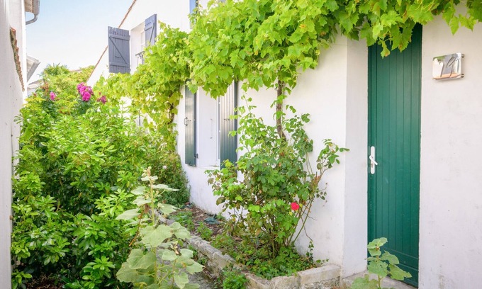 Le Bois-Plage-en-Re House | Charming house ile de re - le bois plage en re