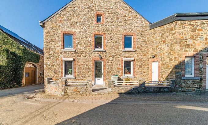 Awenne House | Charming Holiday Home in Awenne