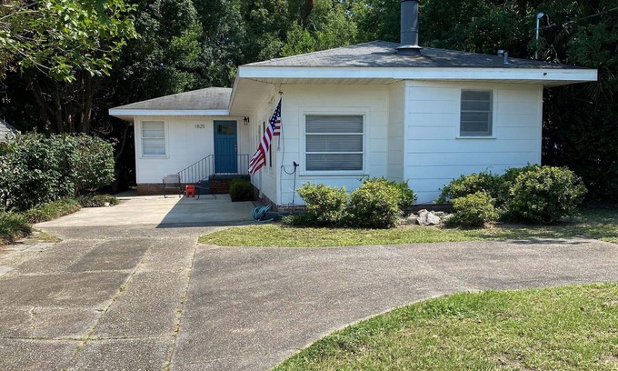 East Hill House | Charming Home in East Hill, nearby neighborhood parks, bayou, beach and downtown
