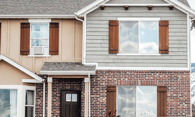 North Logan House | Charming Home North Logan 3BD/2.5BA Sleeps 6