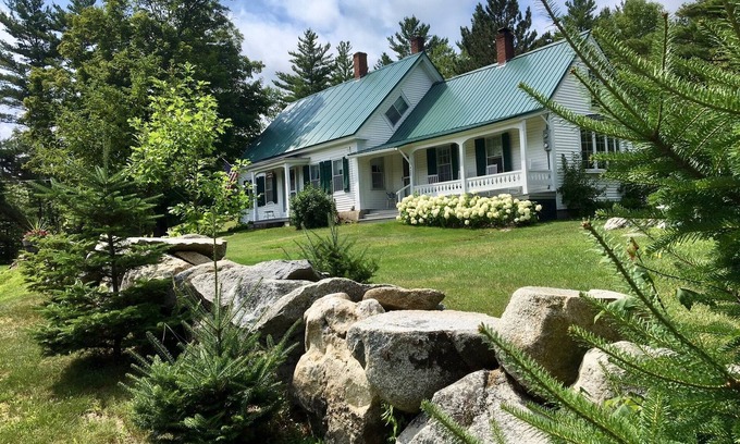 Easton Other | Charming Home, Stunning Mt. View, Rural Area, Wi-Fi, Dog Friendly, Full Kitchen