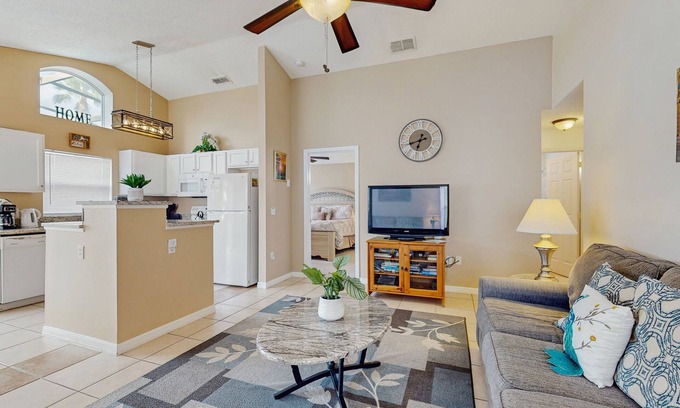 Haines City House | Charming home with private pool and space for the whole family