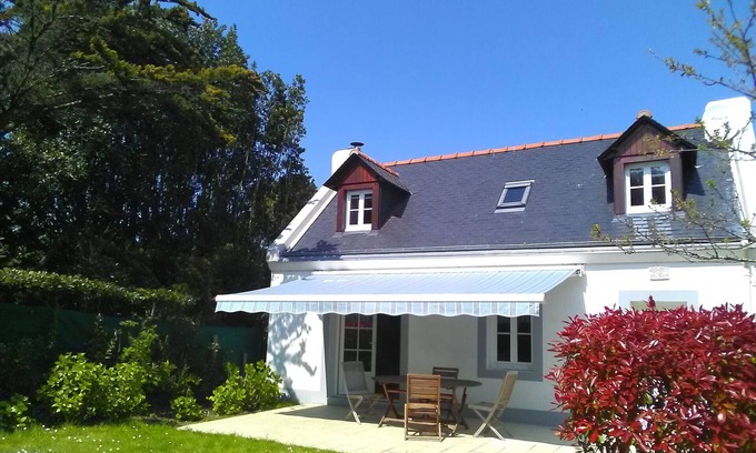 Le Palais House | Charming House Close to Port and Beach - Spacious, Well-Decorated, and Fully Equipped
