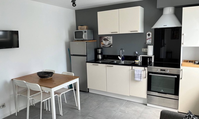 Ronchin House | Charming House - Ideally located (Grand stade, Airport and Lille center)