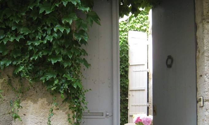 Puymirol House | Charming house in medieval castle town