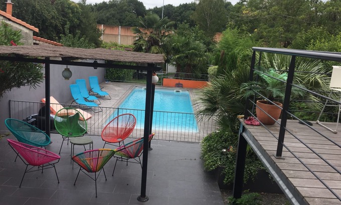 Carbon-Blanc Villa | Charming house with swimming pool