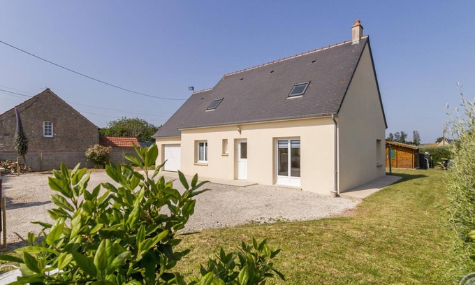 Montfarville Cottage | Charming House with Garden near Barfleur – Perfect for Families and Nature Lovers