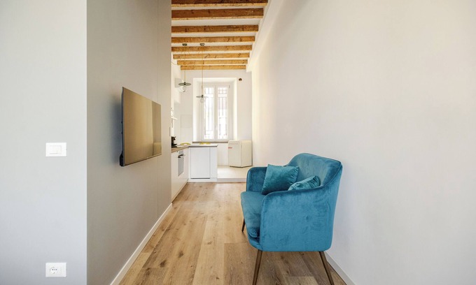 Porta Garibaldi Apartment | Charming Island Apartment in the Heart of Milan