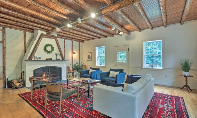 Jaffrey Cottage | Charming Jaffrey Cottage w/Deck & Grill!