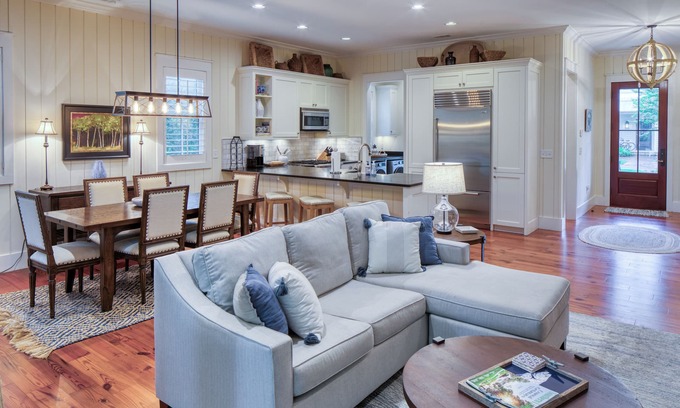 Palmetto Bluff House | Charming Lowcountry Cottage in Palmetto Bluff