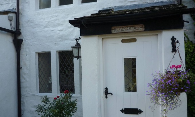 Ilkley Cottage | Charming luxury cottage near Ilkley with great views and fabulous location.