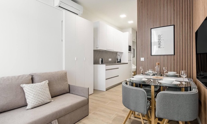 Tetuan Apartment | Charming Madrid Castilla IV - Studio for 6 people