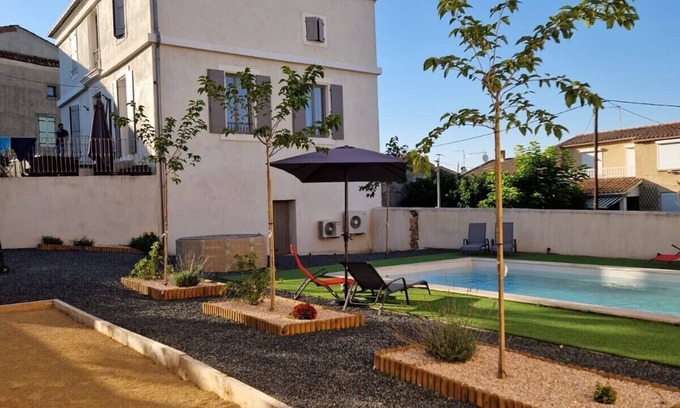 Quarante House | Charming Maison de Maitre with private pool in the village center