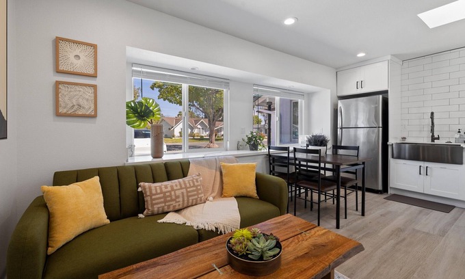 Garden Grove House | Charming, Newly Built, 1bd 1ba guesthouse, Sleeps 3, EV Charge, Close to Disney