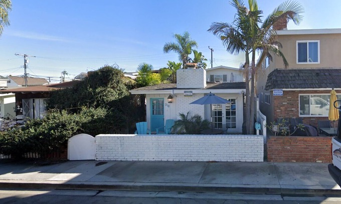 West Newport House | Charming Newport Beach Home