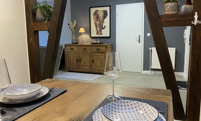 Ostorf Apartment | Charming old town quarter (74 sqm) close to the city center and lake