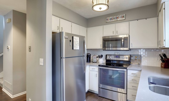 Dahlman House | Charming Omaha Vacation Rental: 1 Mi to Downtown!