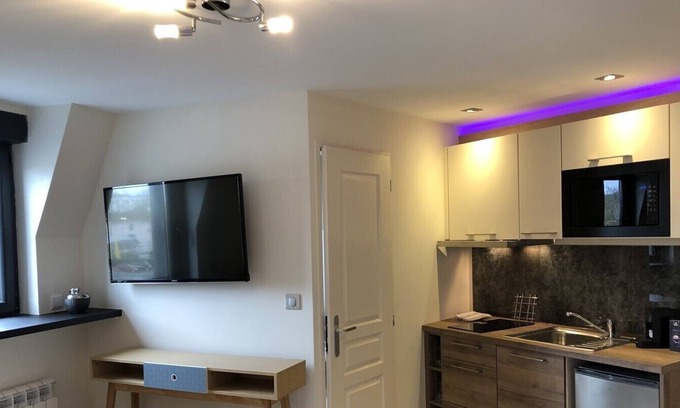Montlucon Apartment | Charming renovated furnished studio