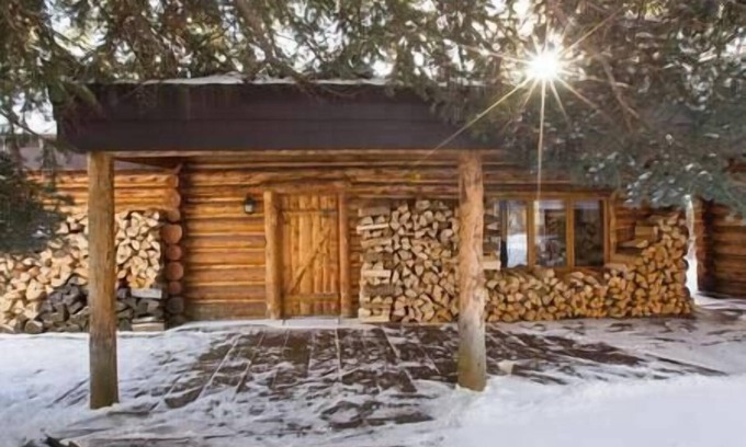 Moose Wilson Road House | Charming & Rustic Aspen's Lodge