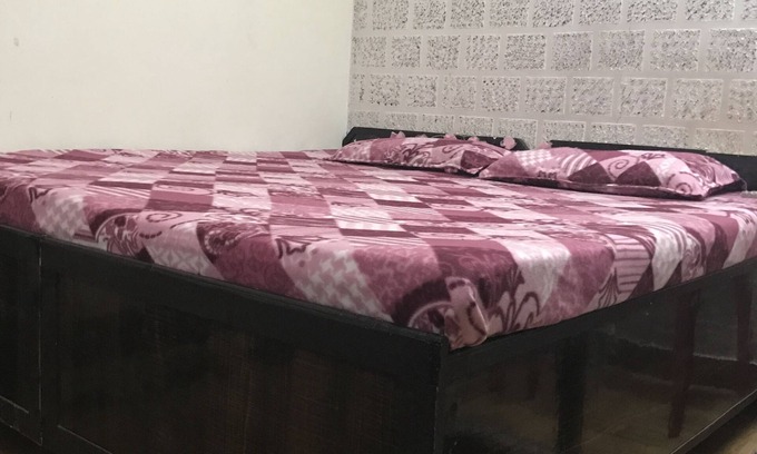 Chittaranjan Apartment | Charming separate entire Studio Apartment in South delhi next to Greater Kailash
