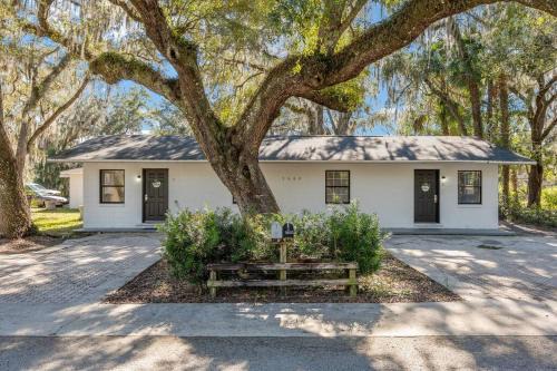 Silver Springs Apartment | Charming Silver Springs Duplex