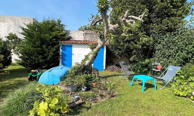 Le Chateau-d'Oleron Apartment | Charming studio in the heart of nature – Close to beaches and bike rides