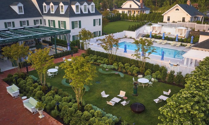 Hampton Bays House | Charming, Stand-alone, Single-story Garden Cottage at Historic Canoe Place Inn