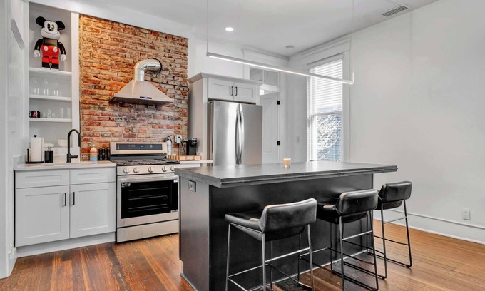 Tyler Park Apartment | Charming Stay in Louisville's Vibrant Highlands
