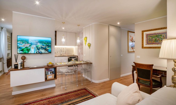 Rome City Centre Apartment | Charming stay in Roma - Luxury Holiday apartment - with an Elevator