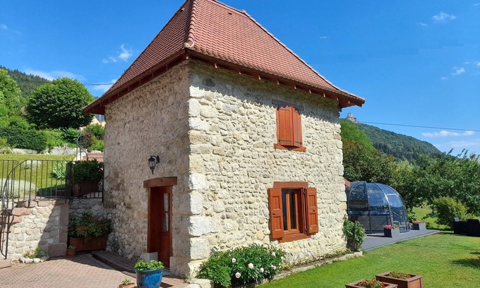 Pomaray Cottage | Charming stone cottage, outdoor SPA, panoramic view.