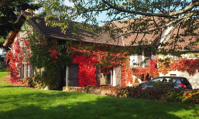 Trivy House | Charming stone cottage on its own land in Southern Burgundy
