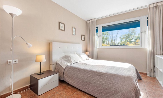 Pedregalejo Playa Apartment | Charming Studio Apartment in Málaga close to the Beach with Wi-Fi