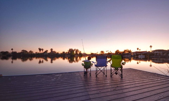 Discovery Bay House | Charming Sunset Lake House with Private Dock