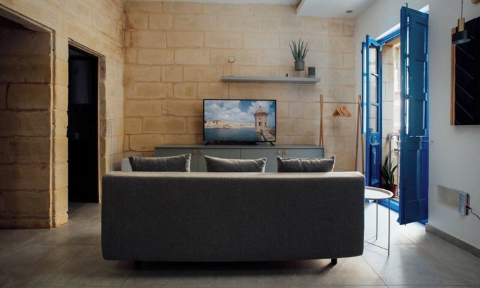 Senglea House | Charming townhome with unique details and a serene ambience.